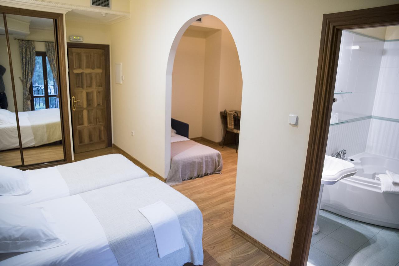 Complejo Hostelero Paladium Villamartín 外观 照片