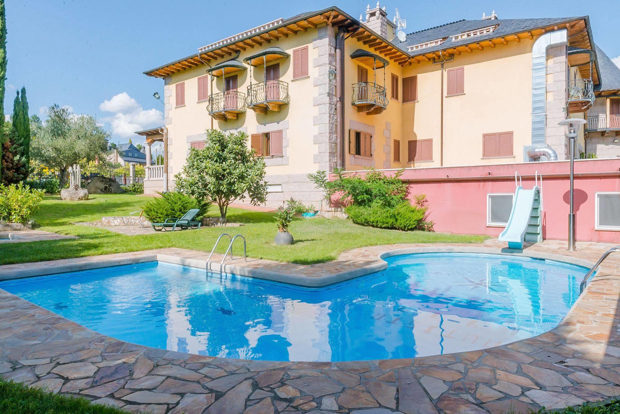 Complejo Hostelero Paladium Villamartín 外观 照片