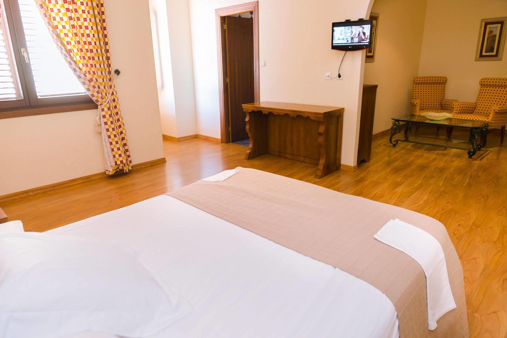 Complejo Hostelero Paladium Villamartín 外观 照片